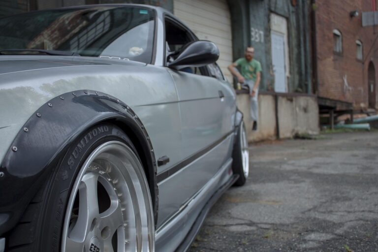 dclementscreative-bmw-2446087_1280